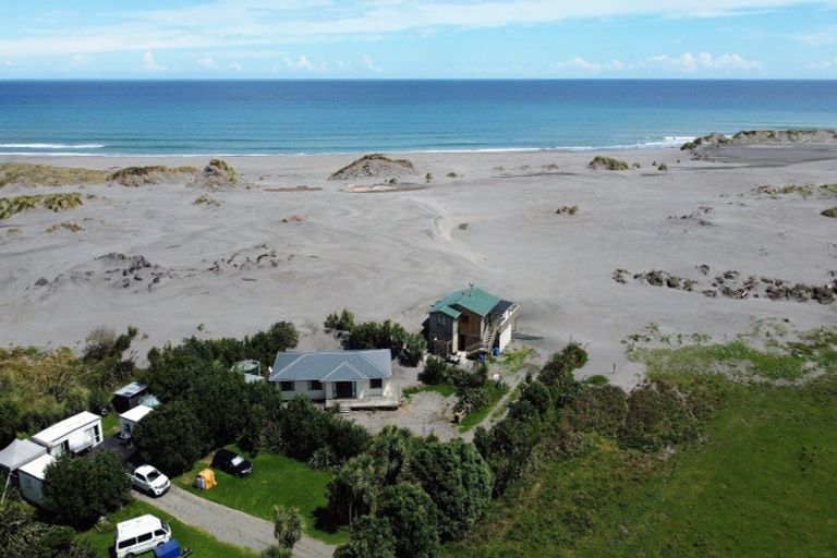 Photo of property in 204f Tai Road, Opunake, 4681