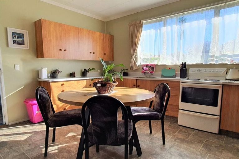 Photo of property in 9 Betten Street, Waimate, 7924