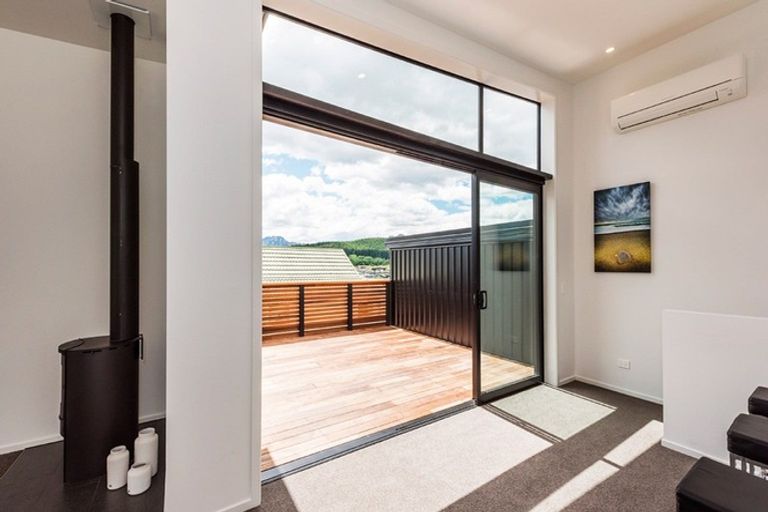 Photo of property in 53 Totara Terrace, Wanaka, 9305