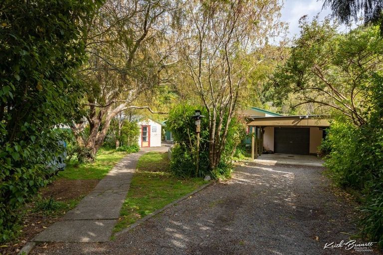 Photo of property in 16 Black Beech Street, Birchville, Upper Hutt, 5018