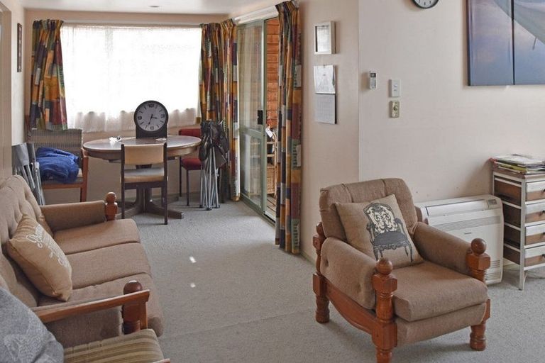 Photo of property in 12a Ahuriri Drive, Omarama, 9412