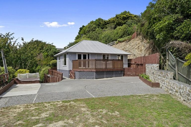 Photo of property in 137 Ironside Road, Johnsonville, Wellington, 6037