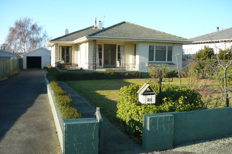 Photo of property in 21 Harris Street, Waimate, 7924