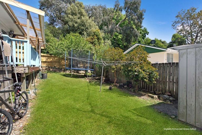 Photo of property in 2/55 Ennis Avenue, Pakuranga Heights, Auckland, 2010