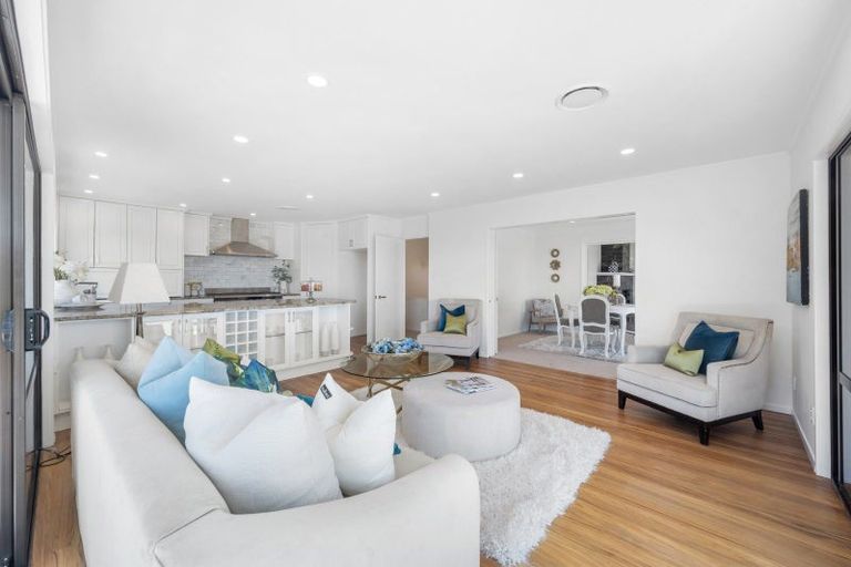 Photo of property in 28 Falstaff Place, Half Moon Bay, Auckland, 2012