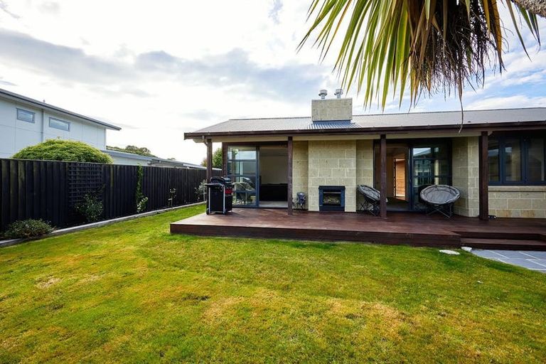 Photo of property in 11 Mcrae Gardens, Kaikoura Flat, Kaikoura, 7371