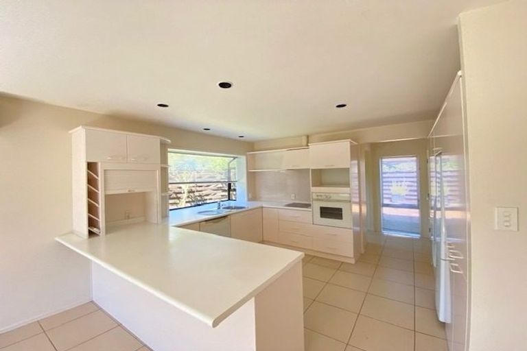 Photo of property in 21a Bramley Drive, Farm Cove, Auckland, 2012