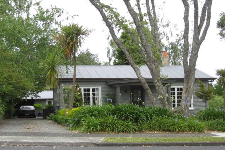 Photo of property in 150 Seddon Street, Pukekohe, 2120