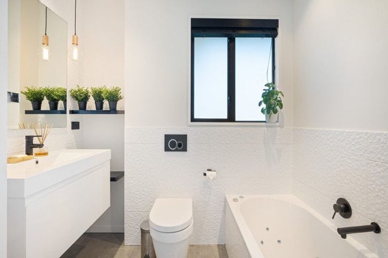 Photo of property in 5 Kiteroa Place, Cashmere, Christchurch, 8022