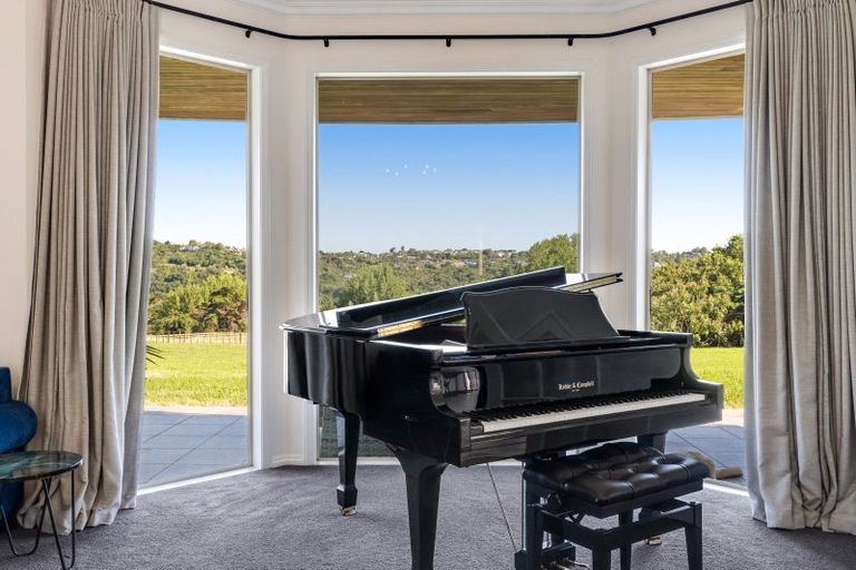 Photo of property in 204 Broomfields Road, Whitford, Howick, 2571