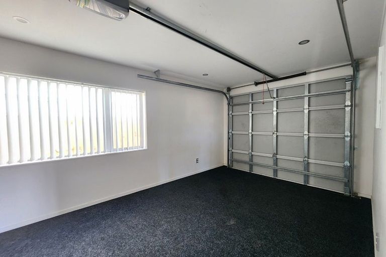 Photo of property in 74a Thompson Terrace, Manurewa, Auckland, 2102