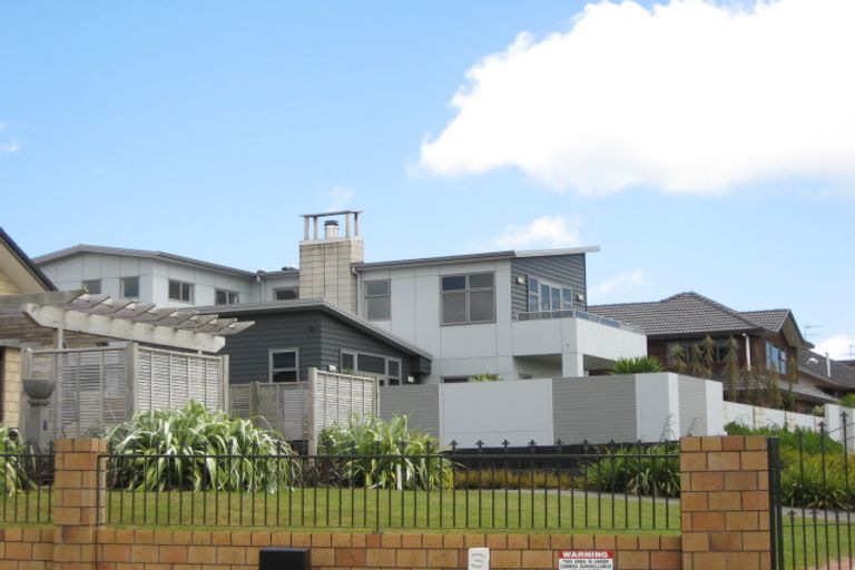 Photo of property in 265 Wellington Street, Pukekohe, 2120