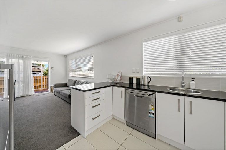 Photo of property in 1/539 Pakuranga Road, Howick, Auckland, 2010