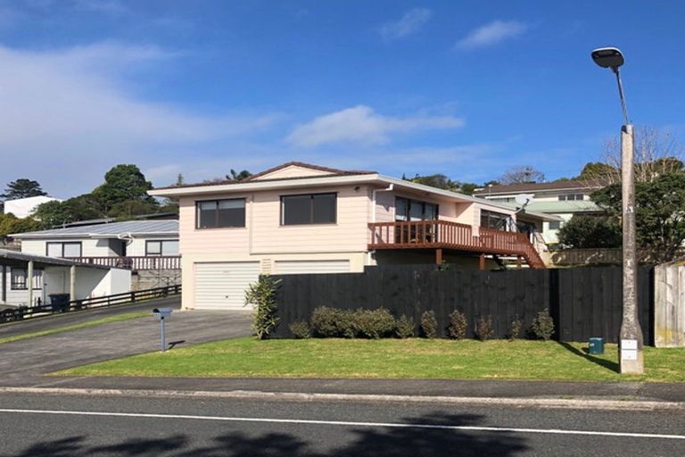 Photo of property in 83 Trias Road, Totara Vale, Auckland, 0629