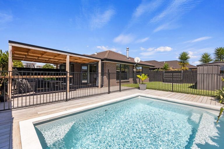 Photo of property in 162 Doncaster Drive, Papamoa Beach, Papamoa, 3118