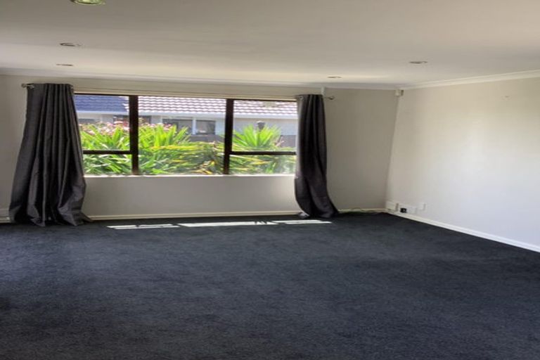 Photo of property in 26 Heathglen Avenue, Parklands, Christchurch, 8083