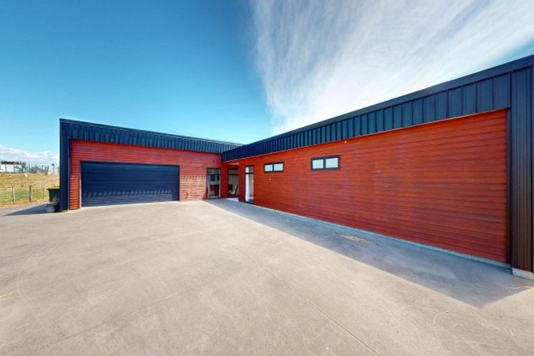 Photo of property in 10 Mowhia Grove, Waitarere, Levin, 5510