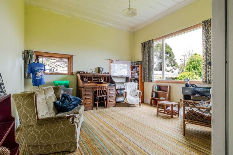 Photo of property in 42 Alfredton Road, Eketahuna, 4900