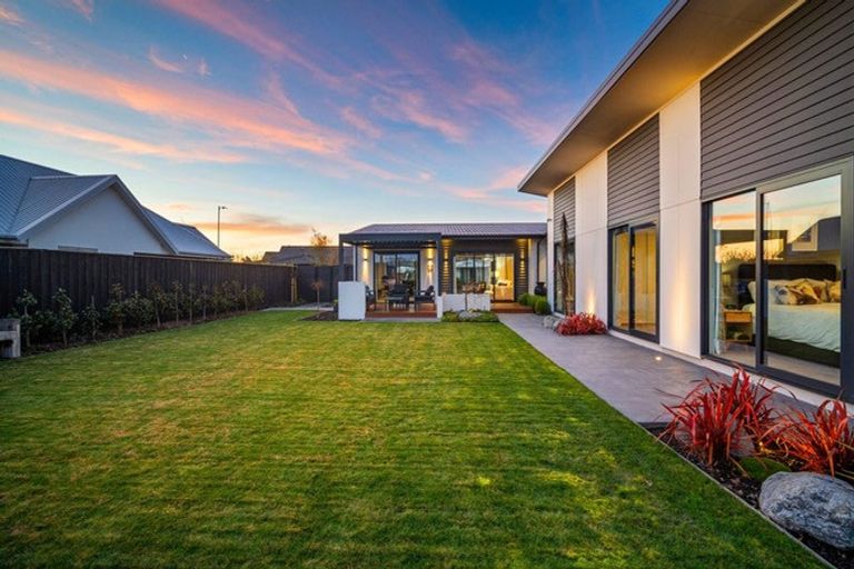 Photo of property in 32 Ardrossan Way, Tai Tapu, 7672