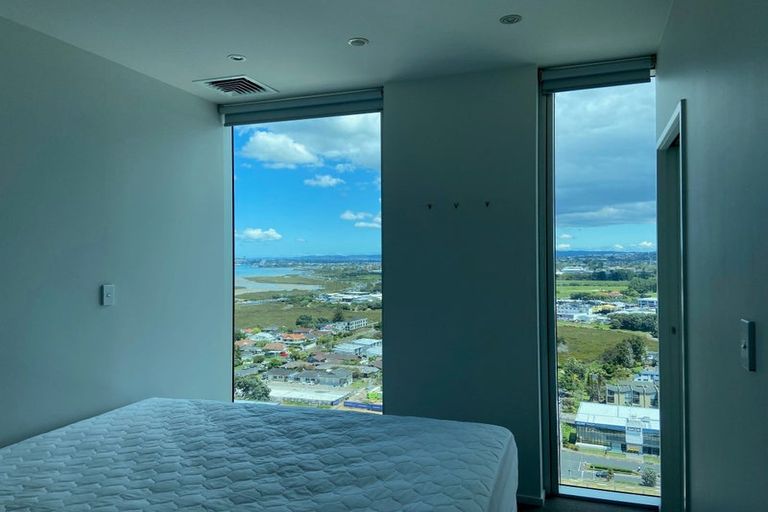 Photo of property in Sentinel Apartments, 1603/3 Northcroft Street, Takapuna, Auckland, 0622