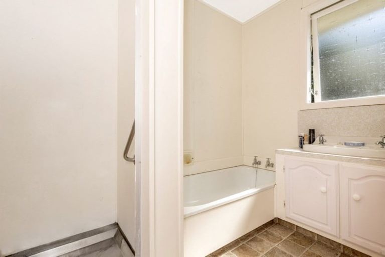 Photo of property in 14 Justin Street, Mangapapa, Gisborne, 4010