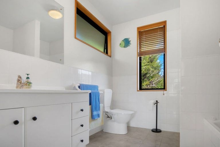 Photo of property in 45 Martin Farm Road, Kaiteriteri, Motueka, 7197