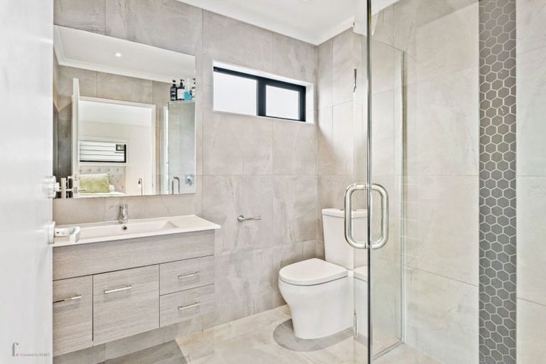 Photo of property in 13 Oioi Road, Hobsonville, Auckland, 0616