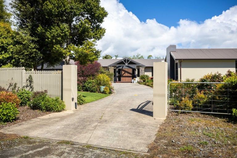 Photo of property in 1058 Mangorei Road, Mangorei, New Plymouth, 4371