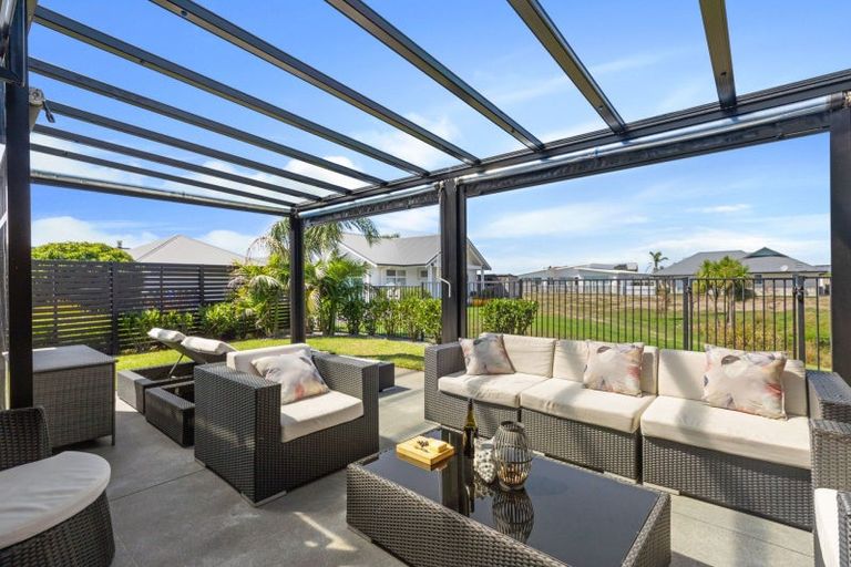 Photo of property in 50 Cassinia Close, Papamoa Beach, Papamoa, 3118