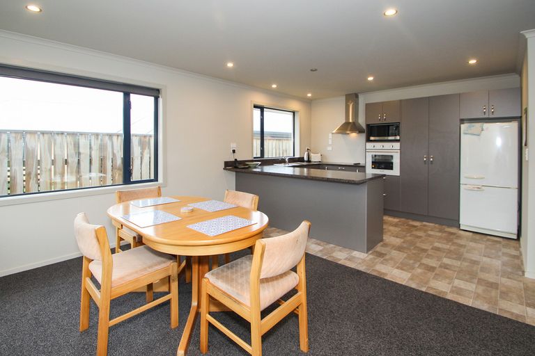 Photo of property in 18 Dove Place, Holmes Hill, Oamaru, 9401