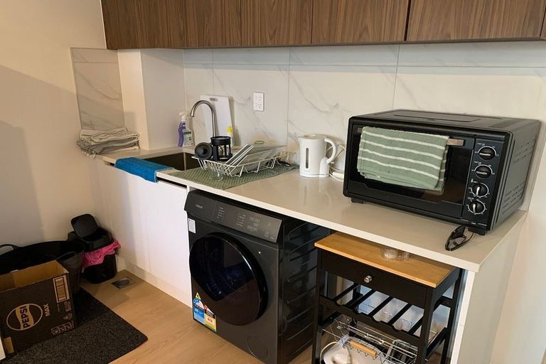 Photo of property in 7 Awhi Way, Karaka, 2578