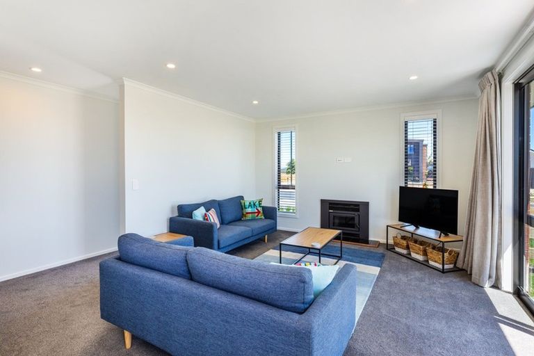 Photo of property in 33 Harakeke Drive, Wharewaka, Taupo, 3330