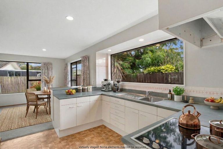 Photo of property in 8 Peebles Drive, Hei Hei, Christchurch, 8042