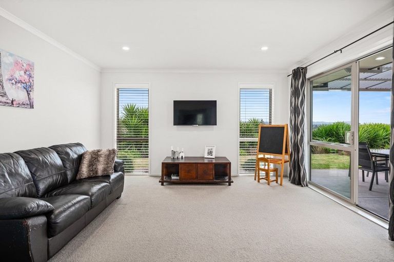 Photo of property in 1 Elena Place, Welcome Bay, Tauranga, 3112