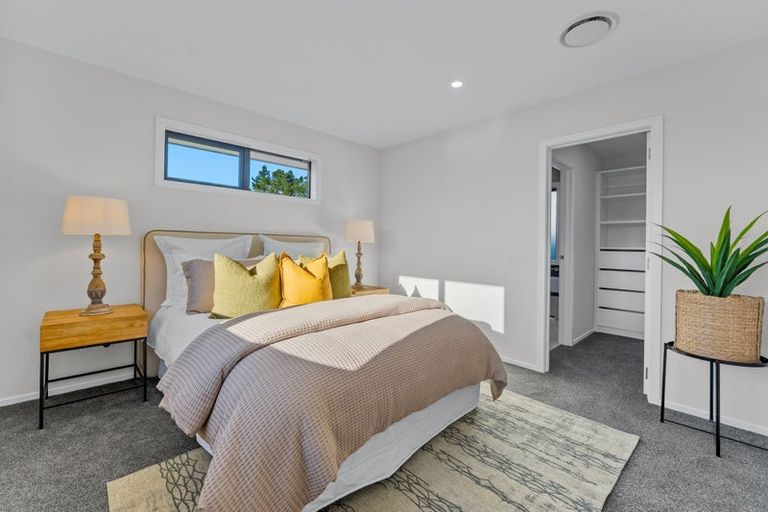 Photo of property in 74 Metoriti Crescent, Karaka, 2124