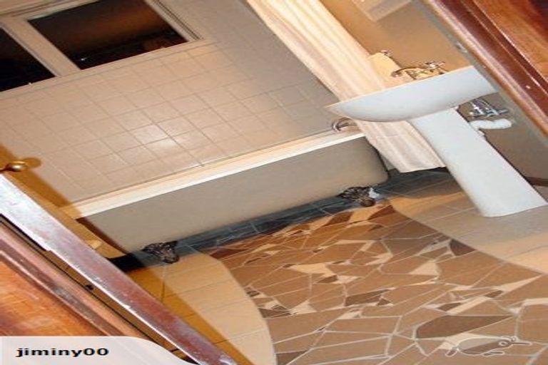 Photo of property in 57 Hawkhurst Road, Lyttelton, 8082