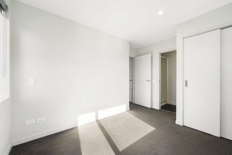 Photo of property in 10/2 Stone Street, Miramar, Wellington, 6022