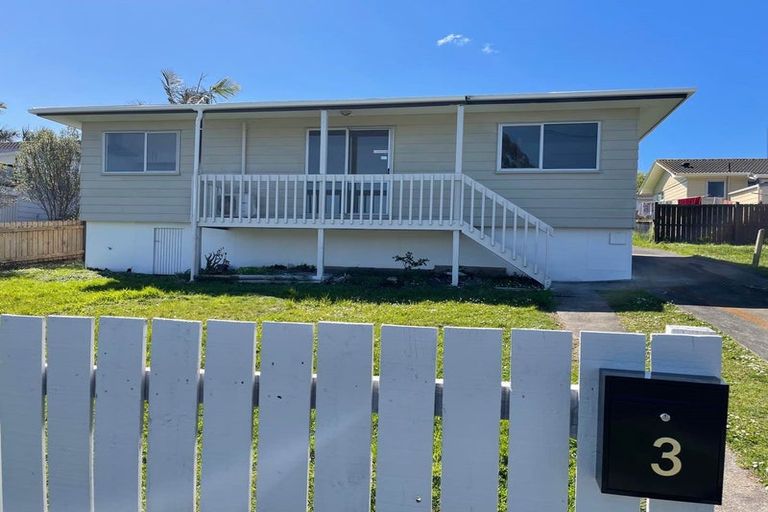Photo of property in 3 Palermo Place, Clover Park, Auckland, 2023