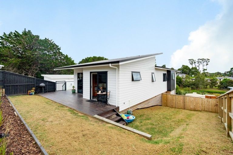 Photo of property in 4 Kuaka Crescent, Mangawhai, 0505