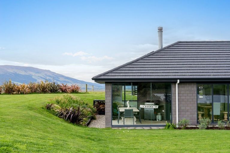 Photo of property in 258 Baker Road, Berwick Forest, Outram, 9073