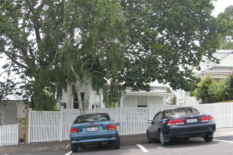 Photo of property in 15 Grosvenor Street, Grey Lynn, Auckland, 1021