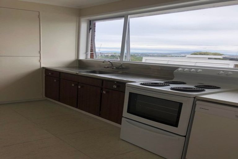 Photo of property in 1/36 Exmouth Road, Northcote, Auckland, 0627