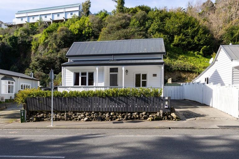 Photo of property in 131 Shakespeare Road, Bluff Hill, Napier, 4110
