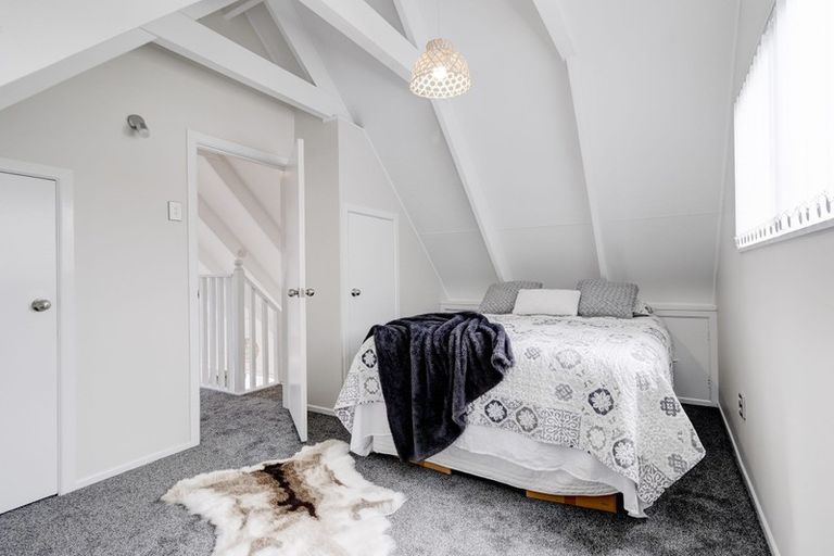 Photo of property in 1/13 Blanes Road, Weymouth, Auckland, 2103