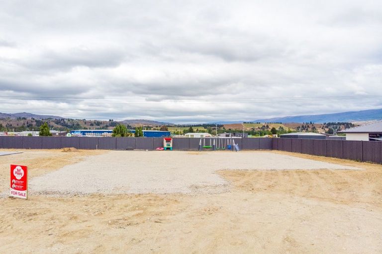 Photo of property in 9 Sequoia Close, Alexandra, 9320