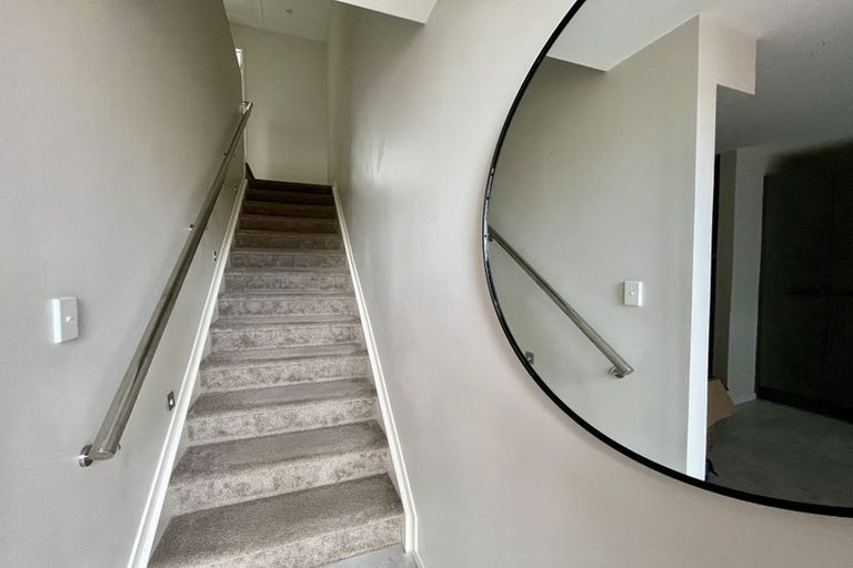 Photo of property in 93 Walsh Road, Papakura, 2110