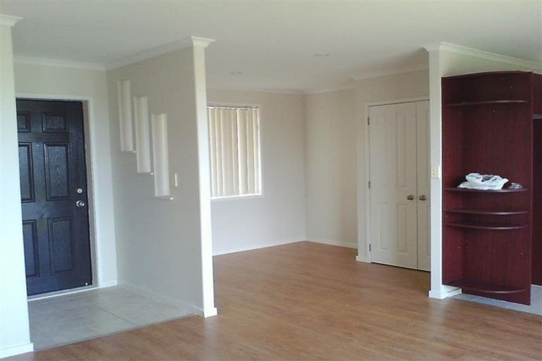 Photo of property in 37 Bellville Drive, Clendon Park, Auckland, 2103