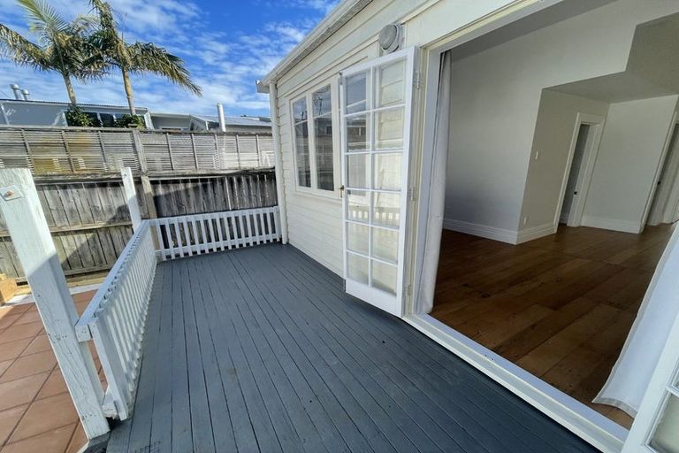Photo of property in 26 Anne Street, Devonport, Auckland, 0624