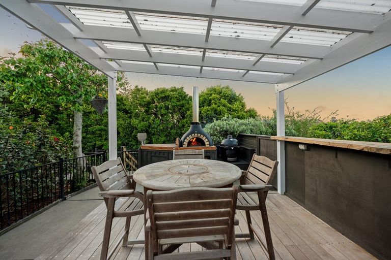 Photo of property in 48 Marlborough Avenue, Glenfield, Auckland, 0629