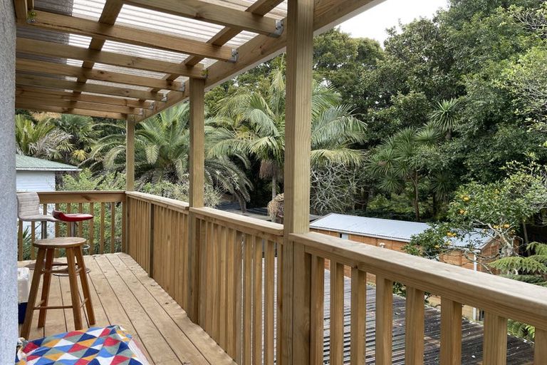 Photo of property in 26 Glen Marine Parade, Glendene, Auckland, 0602